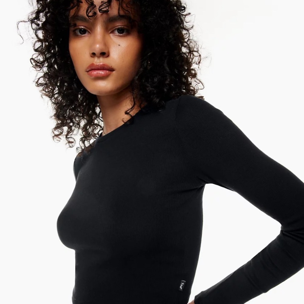 TNA ARITZIA ribbed long sleeve